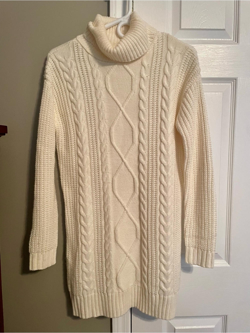 Lulu's Cream Cable Knit Cuddle Up Turtleneck Oversized Sweater size XS